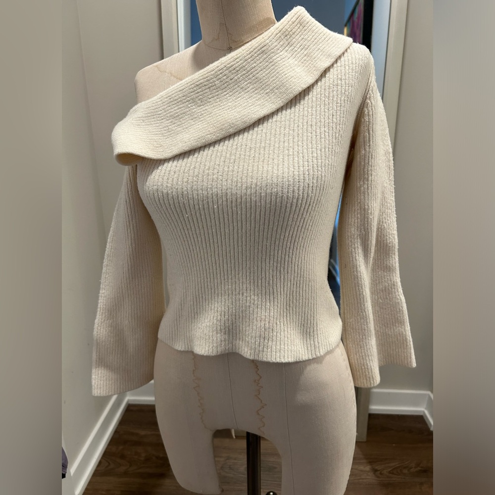 Theory Off the Shoulder Sweater - P